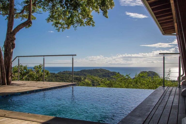 Casa en Venta en Oria Arriba Los Santos Panamá | $895,000 | MLS# 21984