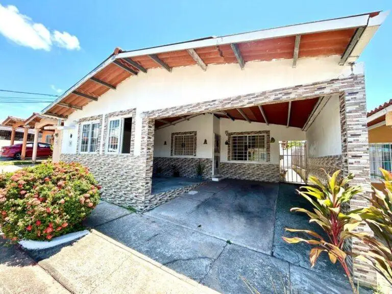 Casa en Venta en Vista Alegre Panamá Oeste Panamá | $100,000 | MLS# 24908