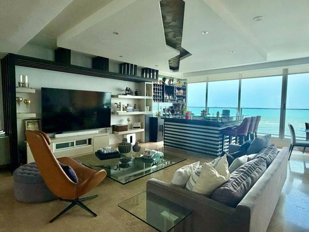 Apartamento en Venta en Juan Díaz Panamá Panamá | $725,000 | MLS# 24945