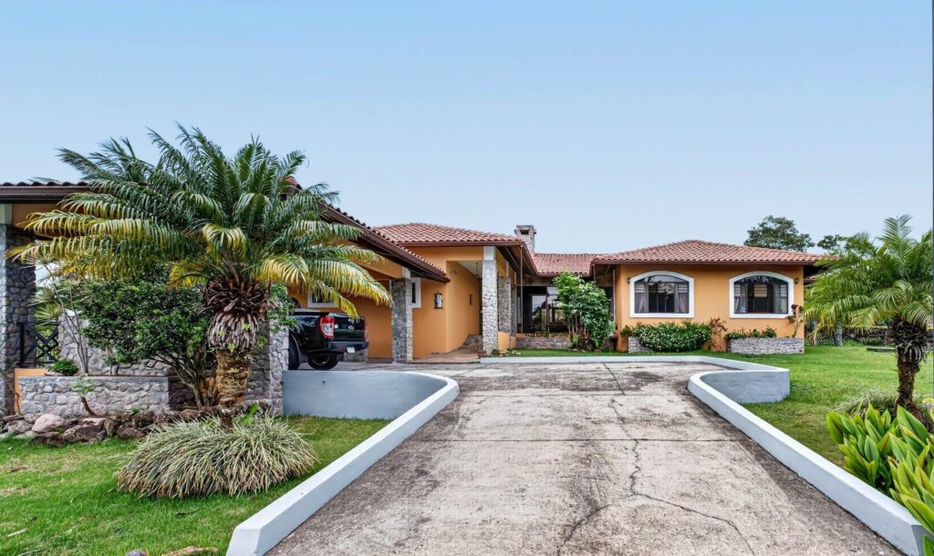 Casa en Venta en Alto Boquete Chiriqui Panamá | $495,000 | MLS# 25662