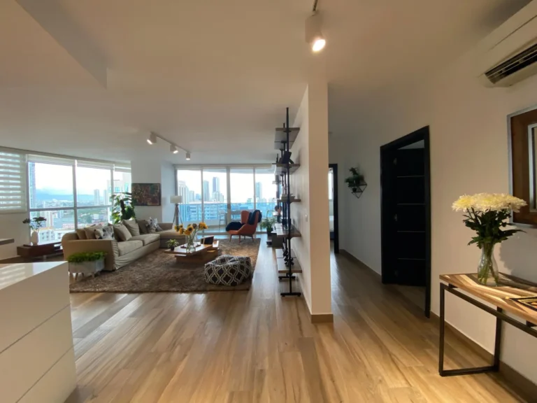 Apartamento en Venta en San Francisco Panamá Panamá | $345,000 | MLS# 25690